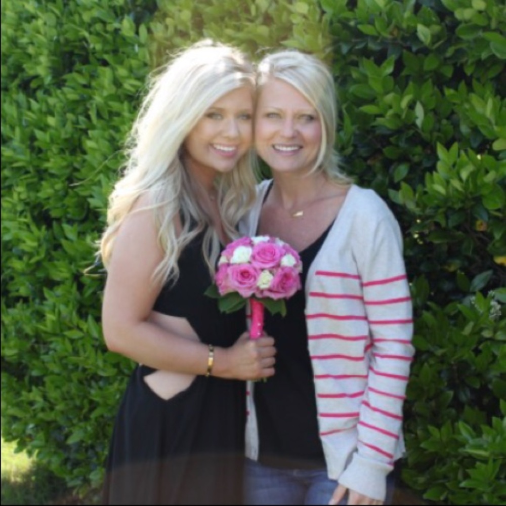 meet your posher duo, kandy & shelby